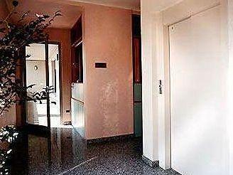 Hotel Residence La Fontana Mariano Comense Bagian luar foto