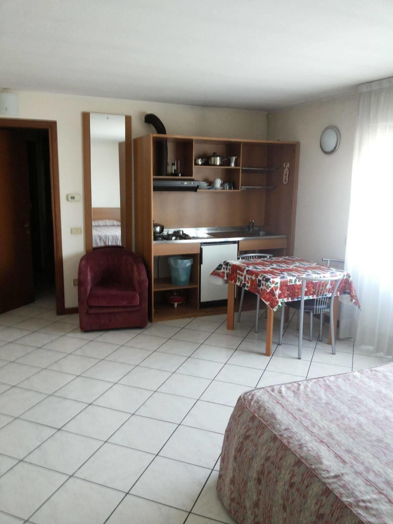 Hotel Residence La Fontana Mariano Comense Bagian luar foto